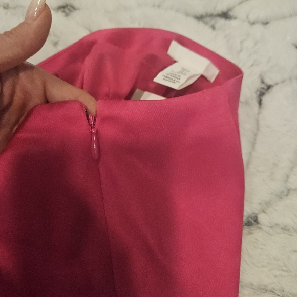 Hot Pink Satin H&M Skort size US 2, EUR 34 - Picture 10 of 11